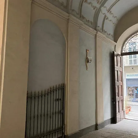 Cavour * Turin