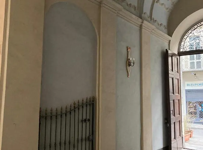 Cavour * Turin